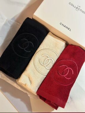 CHANEL Embroidered CC Towel Trio - Black, Cream & Red